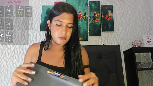Selena_fox7 live sex cam