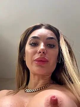 KaseyQuinn_ live sex cam
