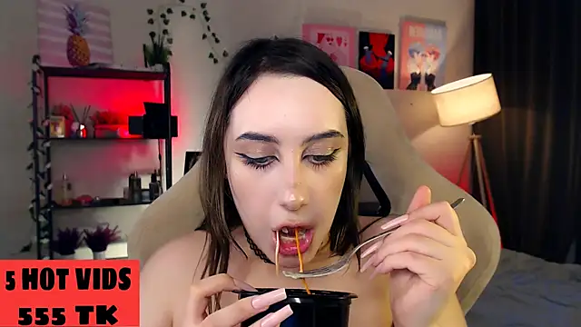 MoranaKit live sex cam