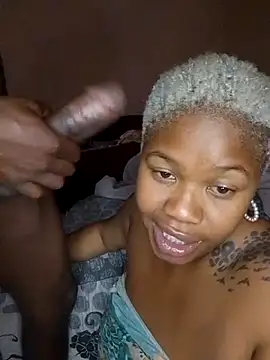Zura_Sonsu live sex cam