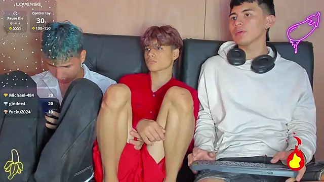 spicy_adonhis live sex cam