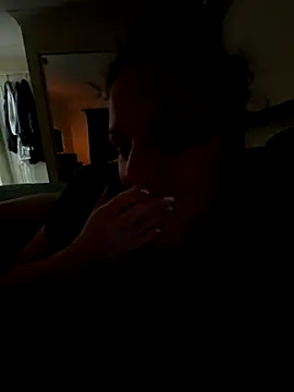 AussieMilf76 live sex cam