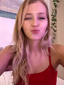 LunaRase live sex cam