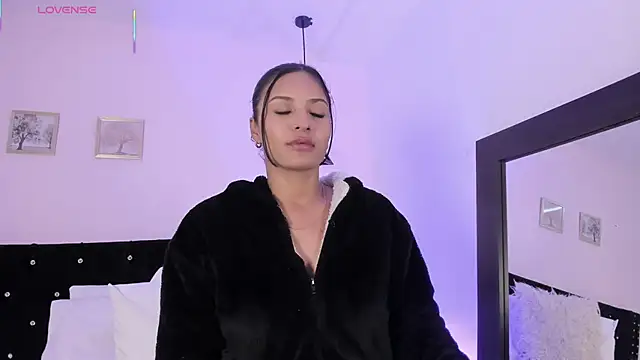 CeliWoods live sex cam