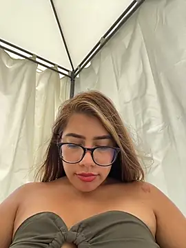 sara_calderon live sex cam
