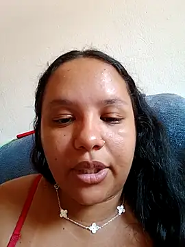 Bigostosa live sex cam