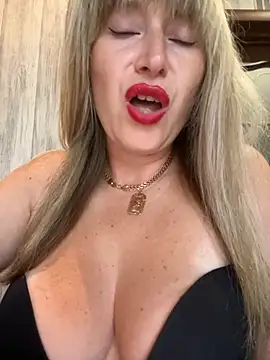 Kittenforyou live sex cam