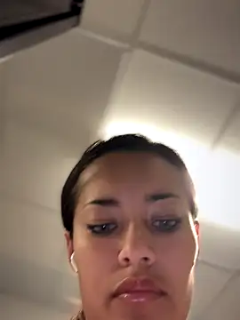 Risky_Workouts live sex cam