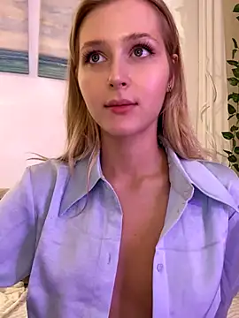 LunaRase live sex cam