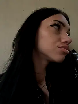ilariea_girl live sex cam