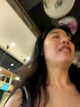 yourkeer live sex cam
