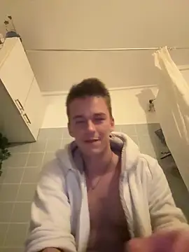 Toyjungee live sex cam