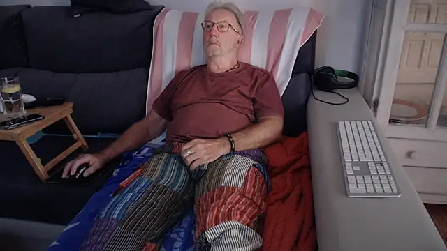 Nudelschwanz live sex cam