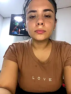Leyna_Kenet live sex cam