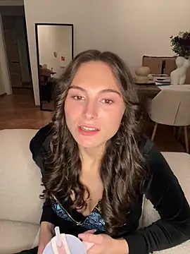 SophiiaStarr live sex cam