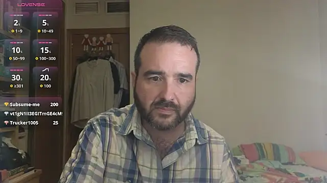 curiosillo83 live sex cam
