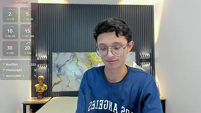 SantiagoRusso18 live sex cam