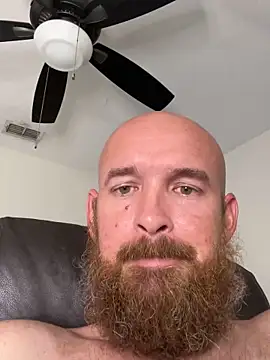 32XRedBeard live sex cam