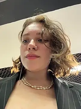lucy-joy live sex cam