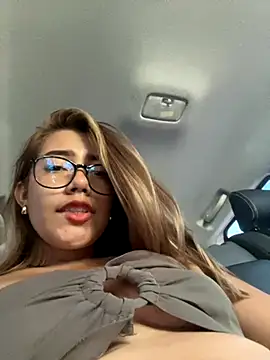 sara_calderon live sex cam