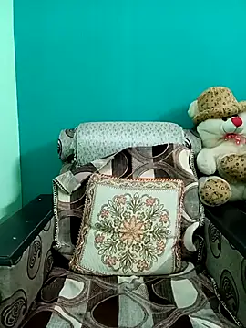 Cute_purnima live sex cam