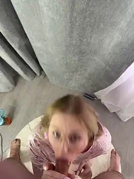 CaseyCumFace live sex cam