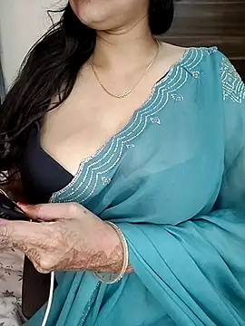 kaamuk_shweta live sex cam