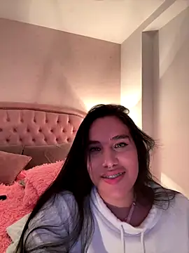 Bella__Wood live sex cam