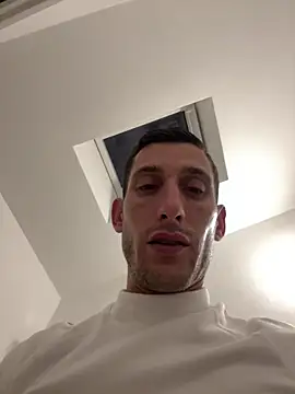 Gionnytav live sex cam