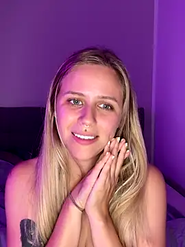 lunawolf21 live sex cam