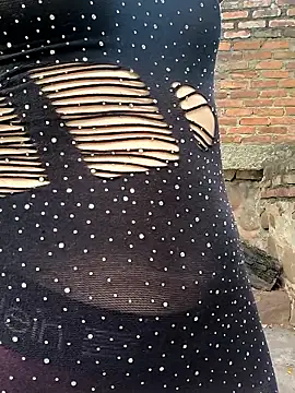 sweet_outdoor_charm live sex cam