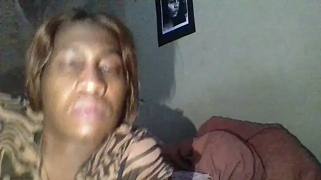 Moorella1 live sex cam