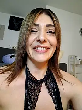 AryaSummersReal live sex cam