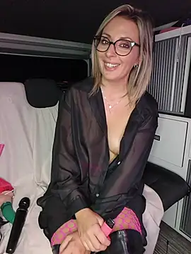 Jade_Emeraud live sex cam