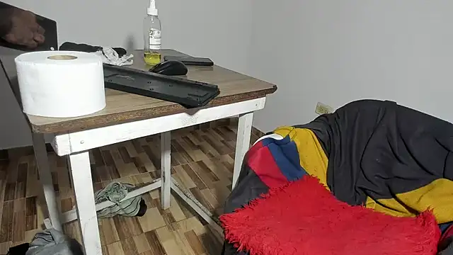 Freedom_24 live sex cam