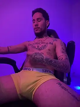 Junihn0 live sex cam