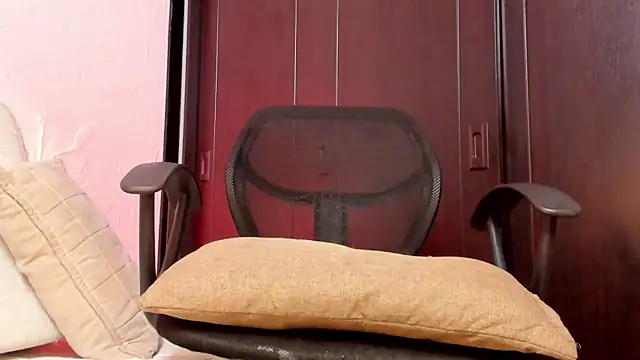luck_noor7 live sex cam