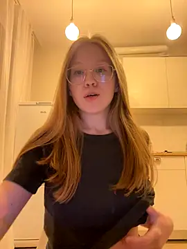 Eva_Weyne live sex cam
