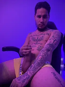 Junihn0 live sex cam