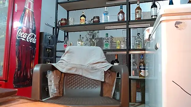 DAELAA live sex cam