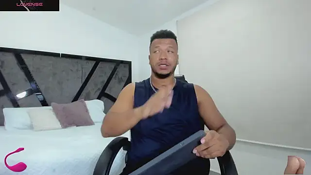 AnnieAndStefan live sex cam