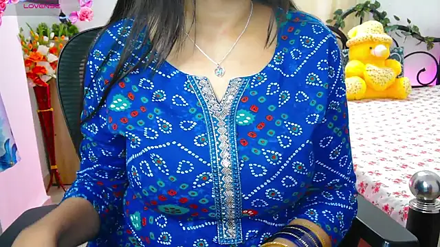 thyAnvi live sex cam
