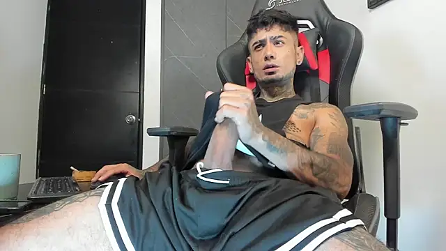 sergiio_mesa27 live sex cam