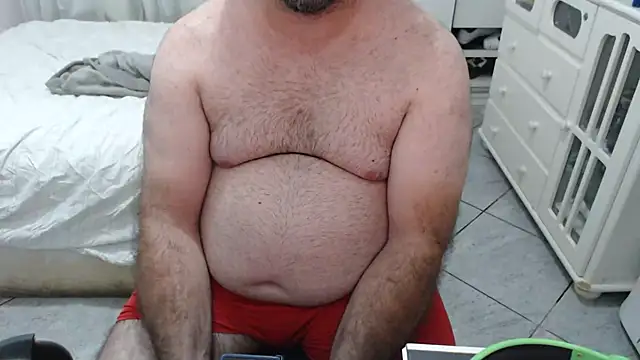 MysterBearMG live sex cam