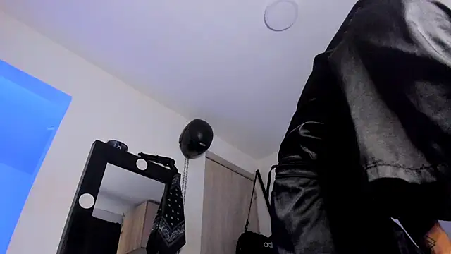 Samuel_Suarez live sex cam