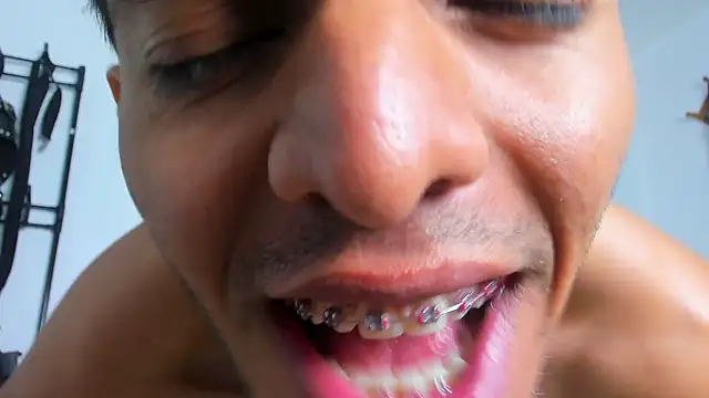 JuanBlade's Stripchat show and profile