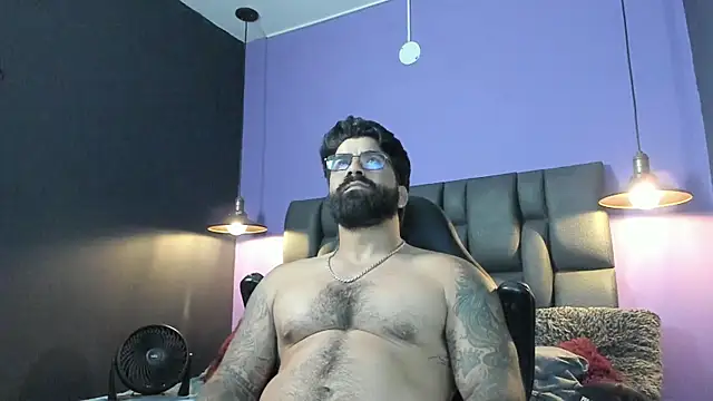 Lyon_vach live sex cam