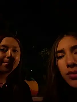 naho_val live sex cam