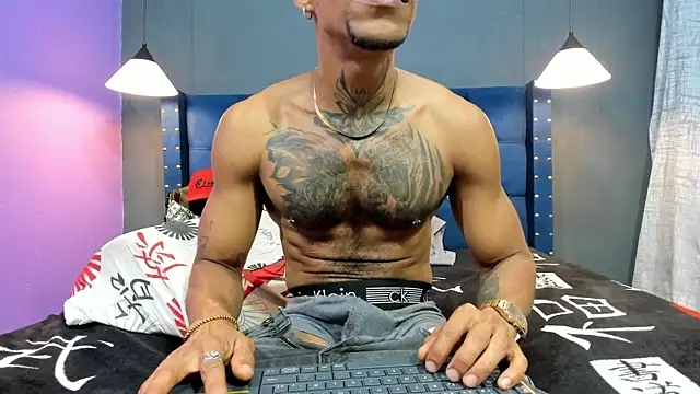 Salomon_koude live sex cam