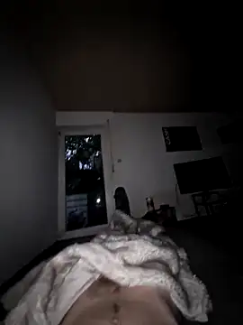 DerechteJunge live sex cam